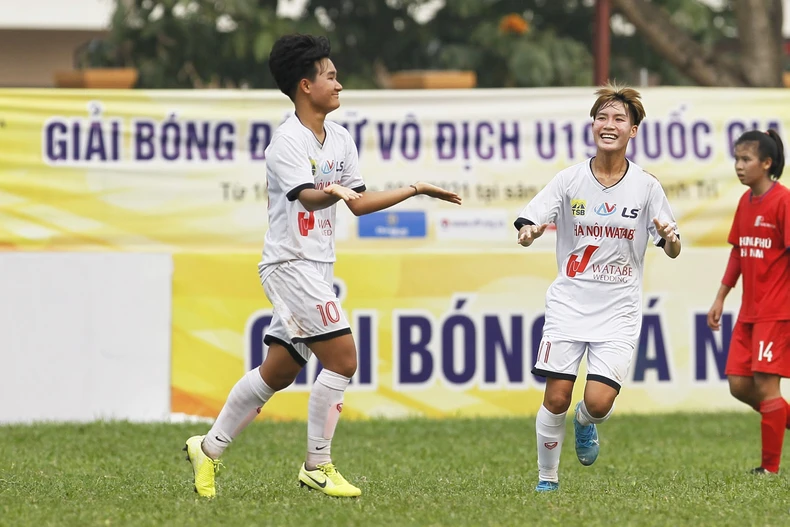 U19 Hà Nội Watabe lại thắng đậm -0