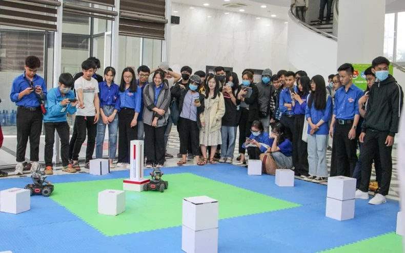 Những chuyến xe “hành trình khởi nghiệp” -0