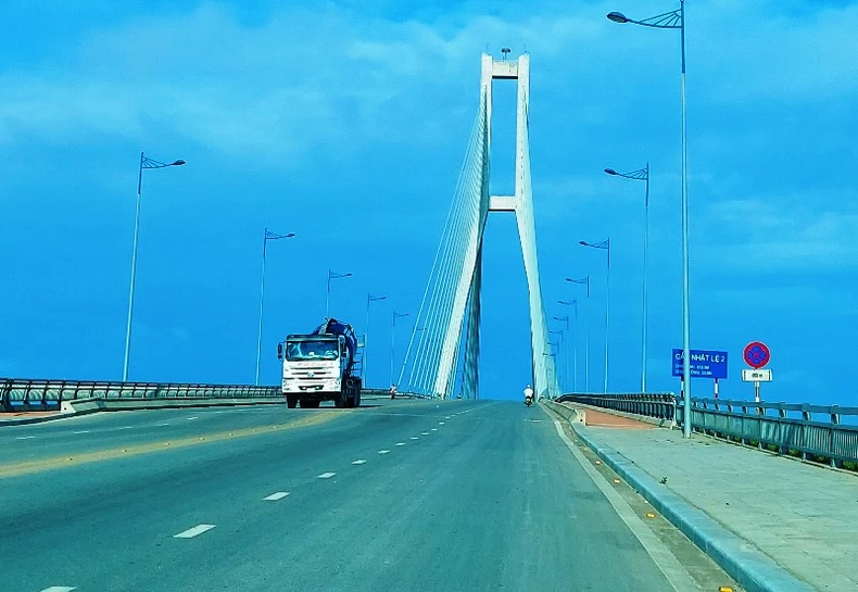 Thiếu cầu dân sinh nhưng liệu đã cần thêm cầu sang sông Nhật Lệ? -0