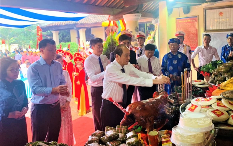 Tổ chức trọng thể Lễ Dâng hương tưởng niệm các Vua Hùng -0