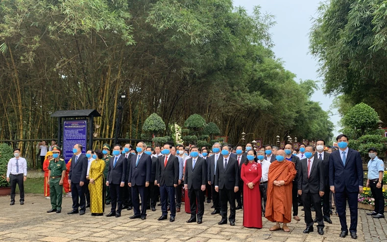 Tổ chức trọng thể Lễ Dâng hương tưởng niệm các Vua Hùng -0