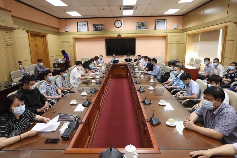 35 chuyên gia y tế Việt Nam sang hỗ trợ Lào phòng, chống dịch Covid-19 -0