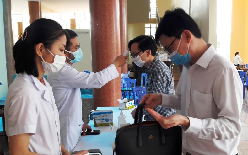 Khẩn trương truy vết, xét nghiệm, giảm nguy cơ lây lan Covid-19 -0