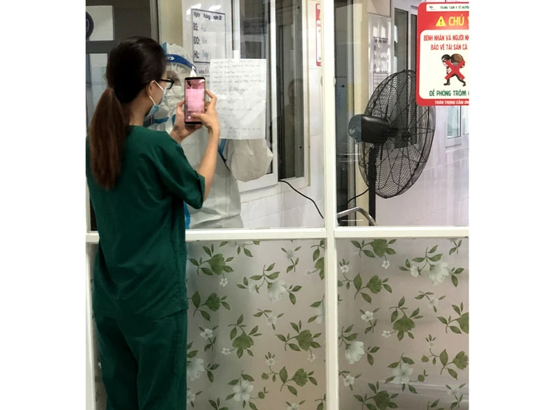 Nỗ lực chăm sóc, điều trị các bệnh nhi Covid-19 ảnh 2