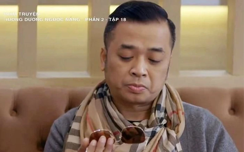 Nghệ sĩ đa tài phía sau ông chủ quán hóm hỉnh -0