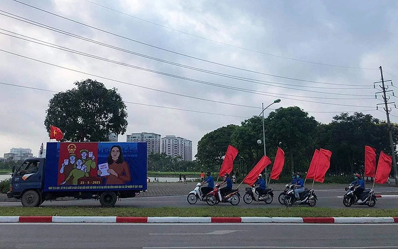Màu áo xanh tình nguyện trong “Ngày hội non sông” -0
