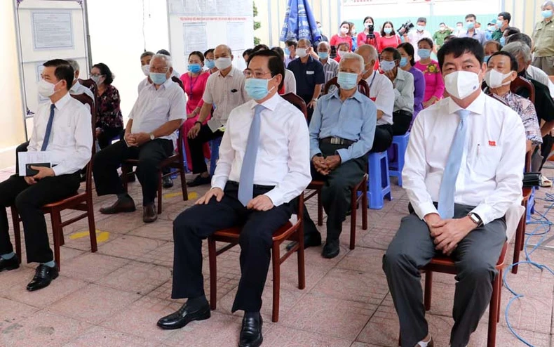 Cử tri cả nước nô nức đi bầu cử, thực hiện quyền công dân thiêng liêng -0