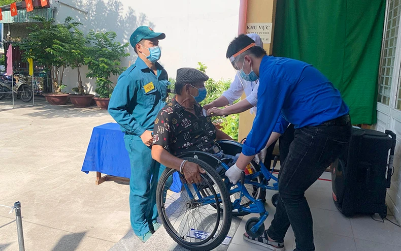 Xung kích tình nguyện hỗ trợ bầu cử -0