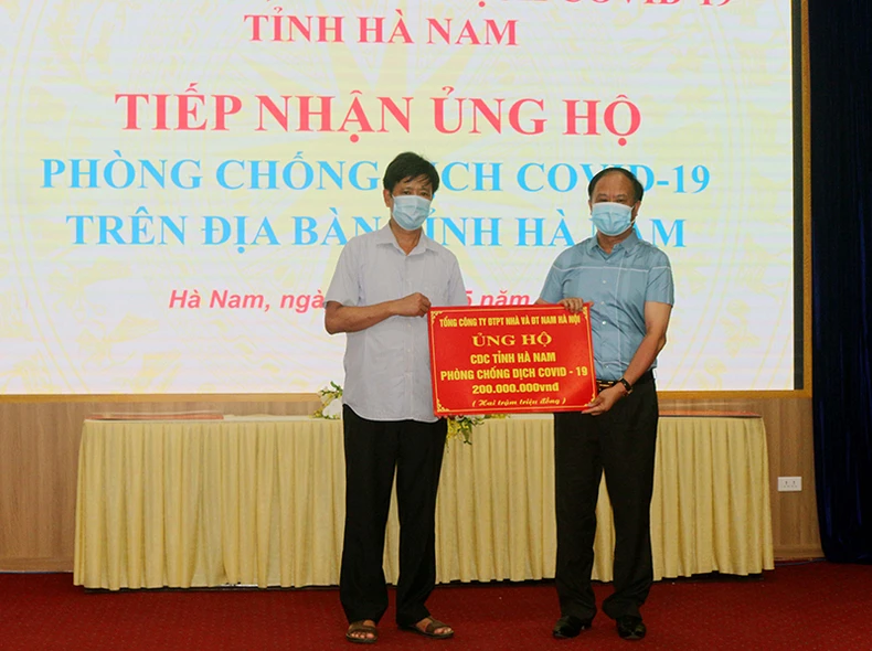 Hà Nam: Các doanh nghiệp ủng hộ 3,3 tỷ đồng công tác phòng, chống dịch Covid-19 -0