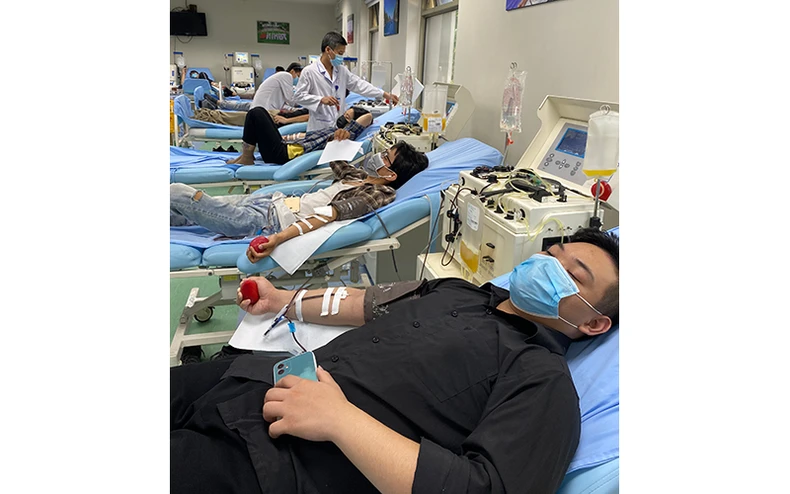 Giọt máu nghĩa tình -0