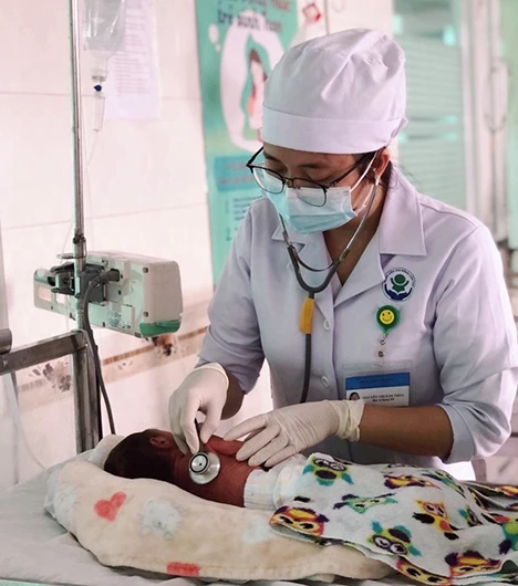 Cứu sống mẹ con sản phụ 28 tuổi tiền sản giật nặng, xuất huyết não -0