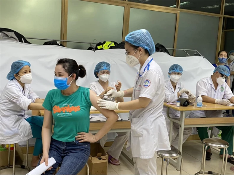 Vượt mốc 10 nghìn ca, Việt Nam linh hoạt trong chiến lược phòng, chống Covid-19 -0