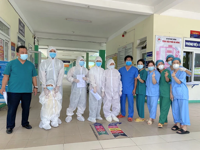 Bệnh nhân 81 tuổi nhiễm Covid-19 tại Đà Nẵng hồi sinh diệu kỳ -0