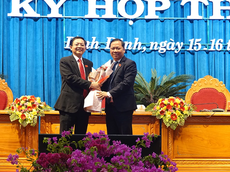 Ông Hồ Quốc Dũng tái đắc cử Chủ tịch Hội đồng nhân dân tỉnh Bình Định -0