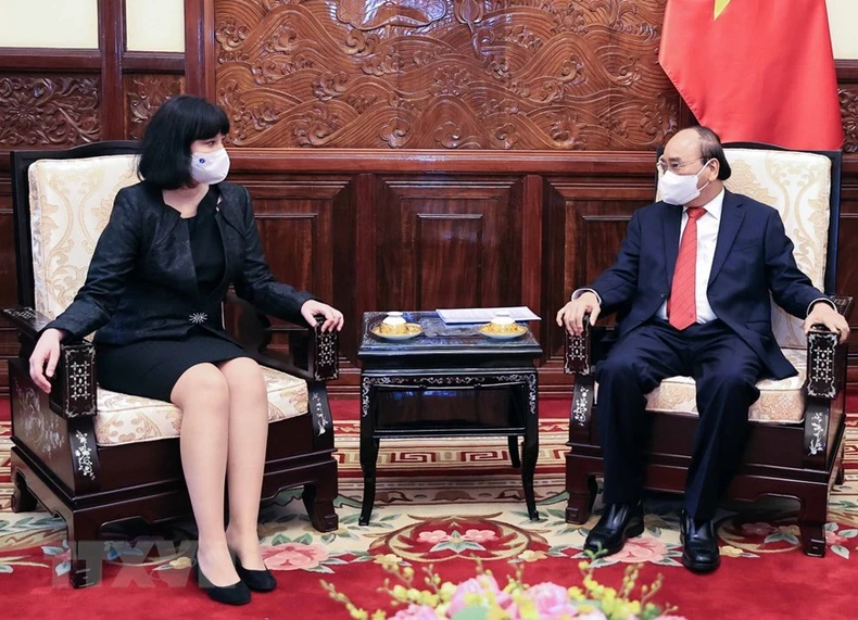 Chủ tịch nước Nguyễn Xuân Phúc tiếp các Ðại sứ -0