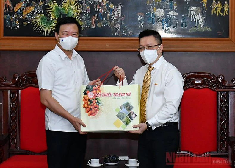 Lãnh đạo Đảng, Nhà nước và các đơn vị chúc mừng Báo Nhân Dân nhân ngày 21-6 -0