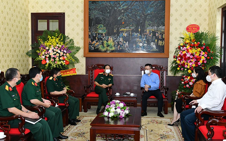 Lãnh đạo các bộ, ngành, cơ quan, đơn vị chúc mừng Báo Nhân Dân nhân ngày 21-6 -0