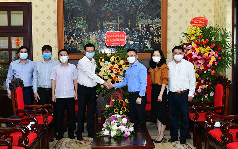 Các bộ, ngành, cơ quan, đơn vị chúc mừng Báo Nhân Dân nhân ngày 21-6 -0
