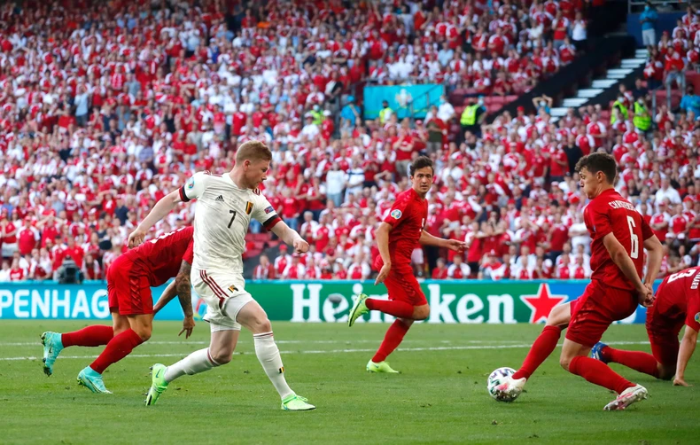Đẳng cấp Kevin De Bruyne giúp tuyển Bỉ lội ngược dòng Đan Mạch -0