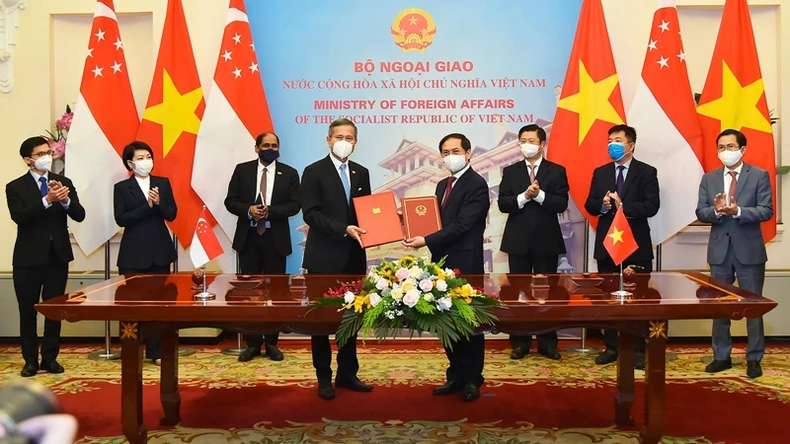 Singapore sẵn sàng hợp tác với Việt Nam trong tiếp cận nguồn vaccine -0