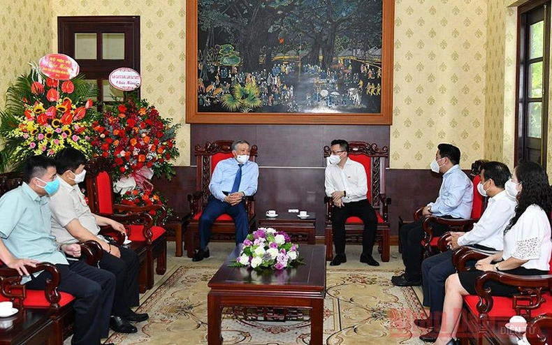 Báo Nhân Dân là kênh thông tin chính thống, chuẩn mực trong công tác tuyền truyền -0
