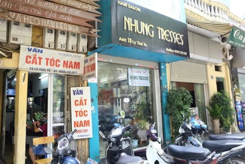 Hà Nội: Dịch vụ cắt tóc, gội đầu hút khách ngày đầu mở cửa lại -0