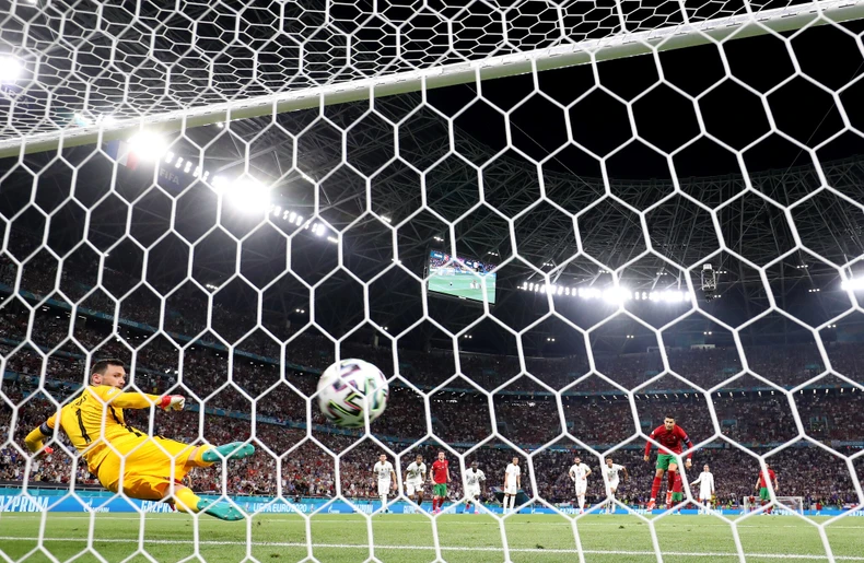 Cận cảnh những diến biến kịch tính lượt trận cuối bảng F Euro 2020 -0