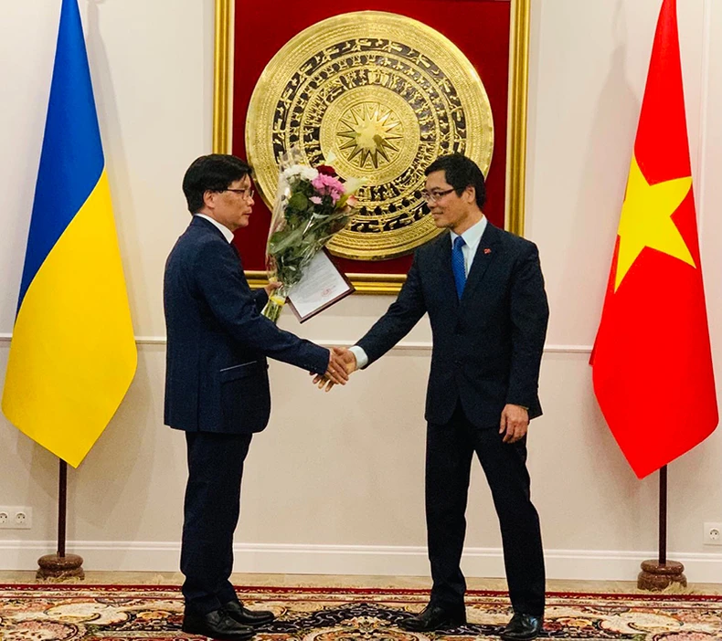 Khai trương Văn phòng Lãnh sự danh dự Việt Nam tại Odessa -0