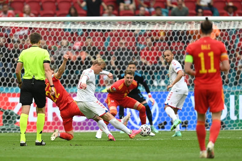 Đan Mạch vùi dập Xứ Wale 4-0 trận mở màn vòng 1/8 EURO 2020 -0