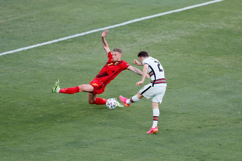 Thorgan Hazard lập siêu phẩm, Bỉ biến Bồ Đào Nha thành cựu vương Euro -0
