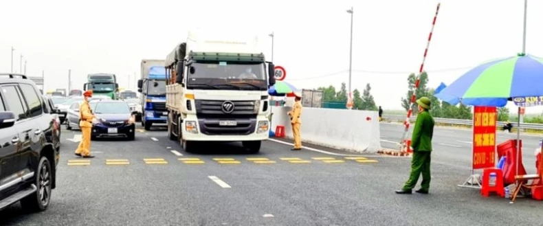 Bài 2: Huy động sức mạnh toàn dân chống dịch -0