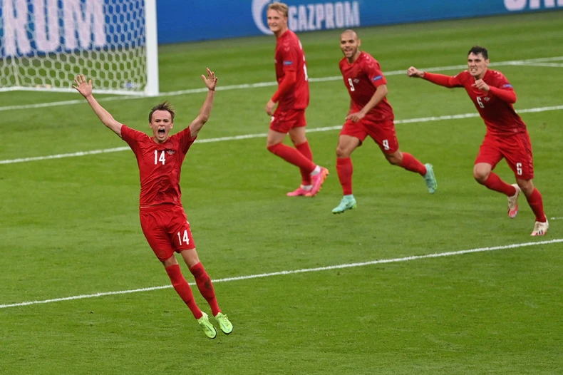Nhìn lại chiến thắng lịch sử đưa Anh vào chung kết EURO 2020 -0