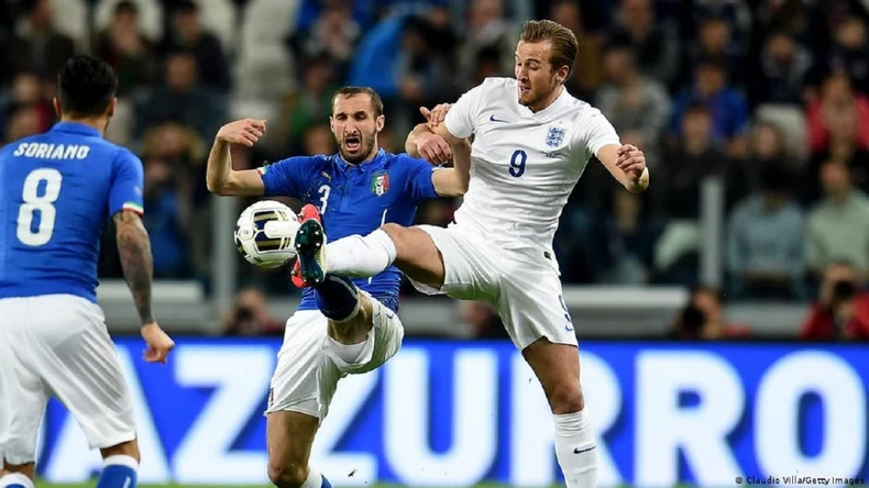 Những ''điểm nóng'' đối đầu trên sân ở chung kết EURO 2020 -0