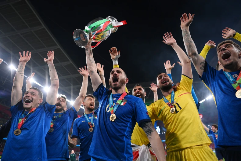 Mancini tự hào về các học trò trong hành trình vô địch EURO 2020 -0