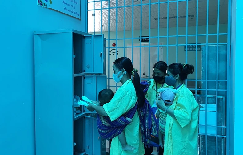 Sẻ chia cùng bệnh nhi nghèo ở Kon Tum -0