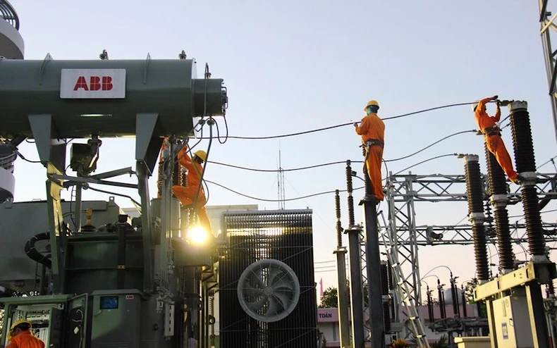 Khuyến cáo người dân miền Trung về tiêu thụ điện tăng do nắng nóng và dịch bệnh -0