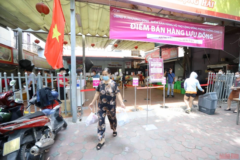 1_cho_luu_dong_Ha_Noi-1628240372823.jpeg