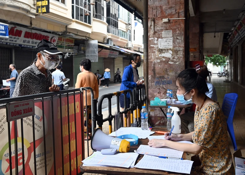 Hà Nội triển khai xét nghiệm Covid-19 diện rộng -0