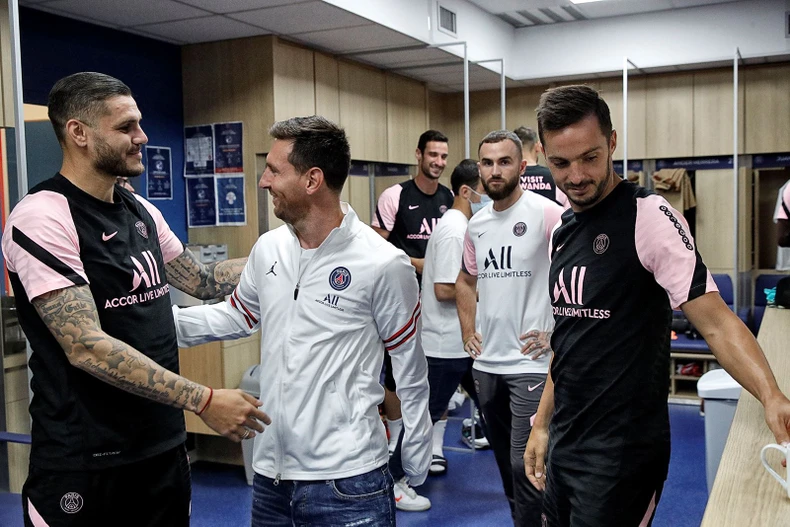 Buổi tập đầu tiên của Messi tại PSG -0