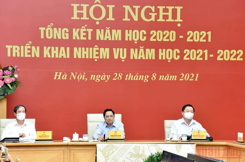 Tiếp tục đổi mới giáo dục căn bản ở tất cả các cấp học; thu hút các nguồn lực xã hội đầu tư cho giáo dục -0