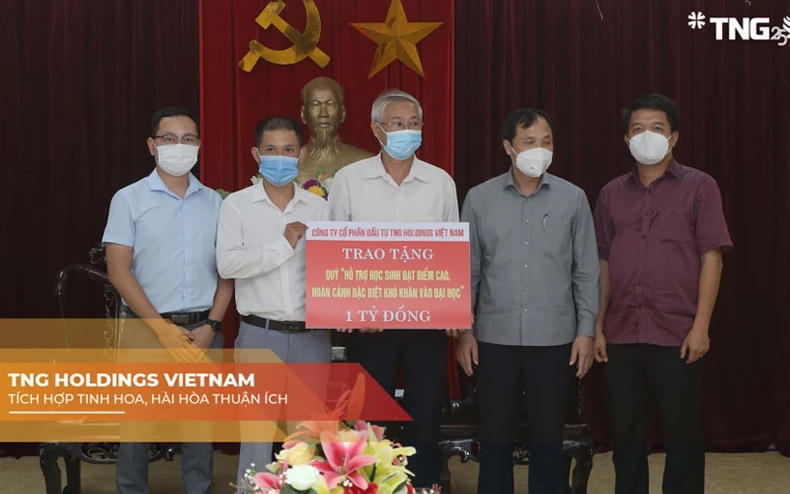 Cùng em viết tiếp giấc mơ vào giảng đường đại học -0