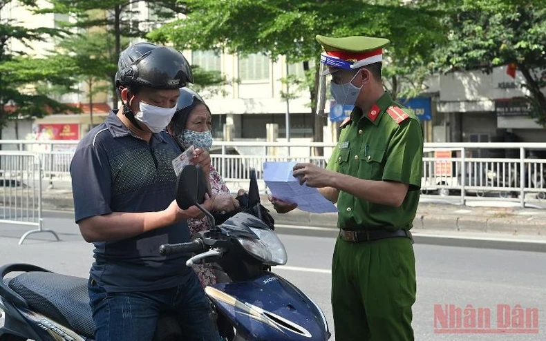 Bí thư Thành uỷ Hà Nội yêu cầu kiểm soát chặt các chốt ra, vào “vùng đỏ” -0