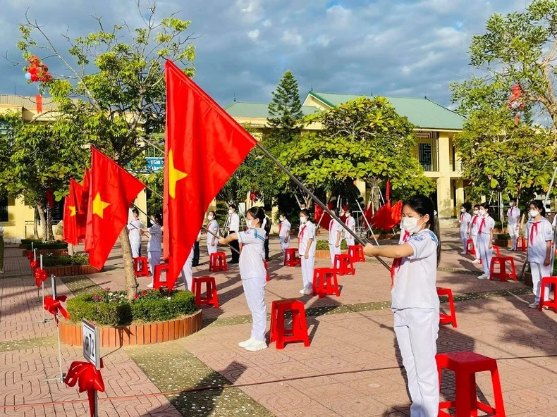 Độc đáo lễ khai giảng khó quên của học sinh cả nước trong giãn cách -0
