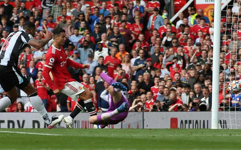 Ronaldo nói gì sau màn ra mắt hoàn hảo cùng Man Utd? -0