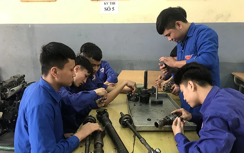 Đẩy mạnh chuyển đổi số trong giáo dục nghề nghiệp -0