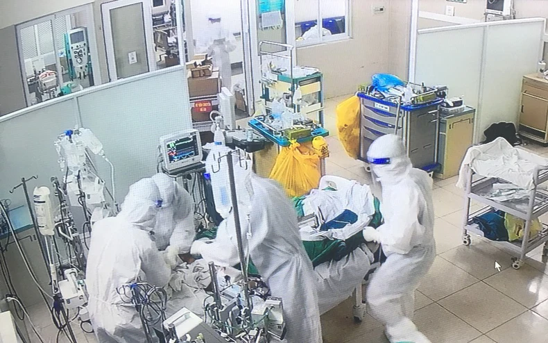 F0 đầu tiên được can thiệp ECMO tại Bệnh viện Thanh Nhàn đã hồi sinh kỳ tích -0