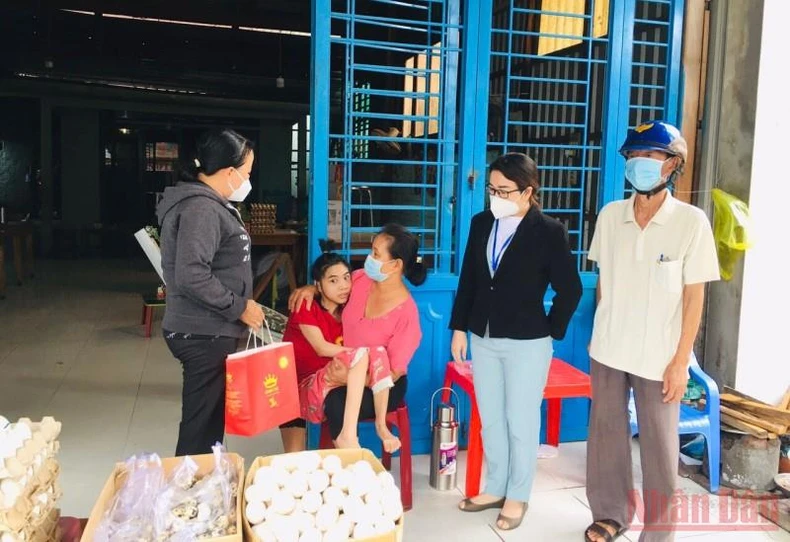 Lo Tết Trung thu cho trẻ em vùng dịch -0