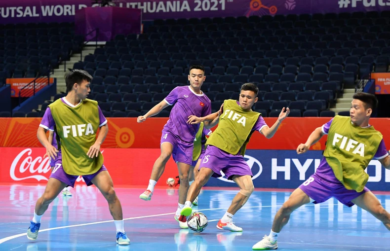 Đội tuyển futsal Việt Nam hướng tới kết quả khả quan trước Nga -0