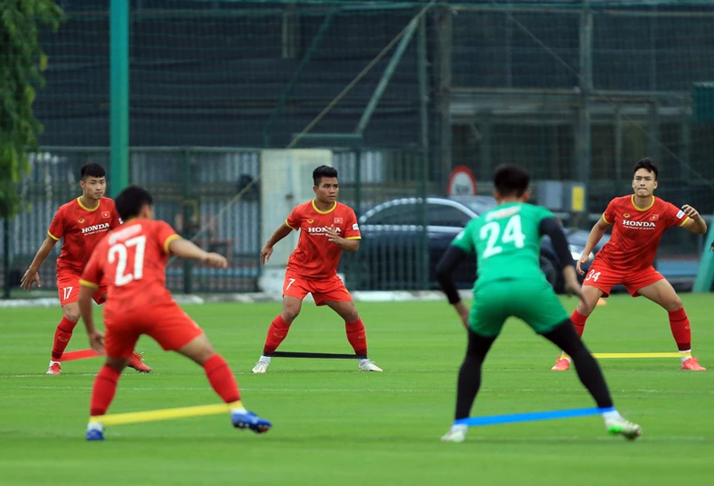 Các cầu thủ U22 Việt Nam nỗ lực để cạnh tranh suất tham dự Vòng loại U23 châu Á 2022 -0