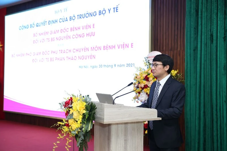 Công bố quyết định bổ nhiệm Giám đốc Bệnh viện E -0